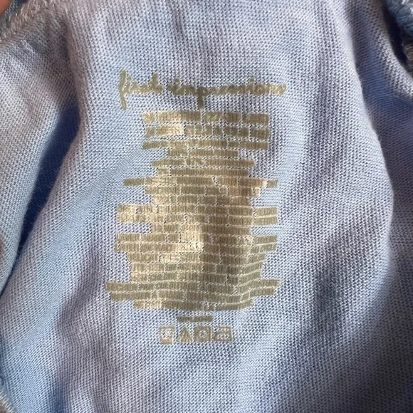 Toddler Shirt 🐻‍❄️ - Picture 5 of 5